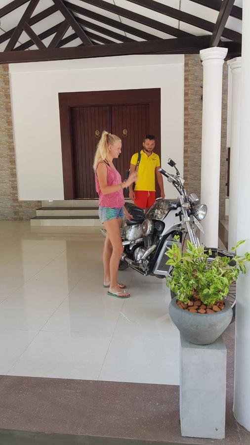 Grand Riverine Bed and Breakfast Kotugoda Exterior foto